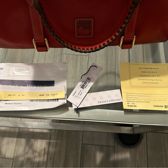 Dooney & Bourke Large Florentine Satchel in Red. - Picture 2 of 12